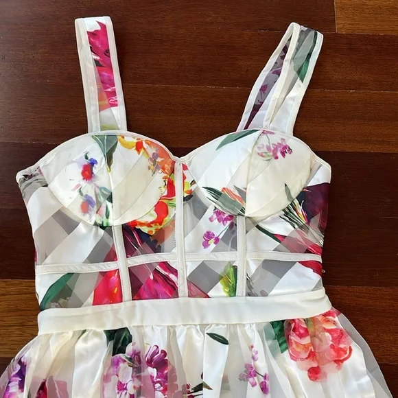 NEW AKIRA FLORAL MAXI DRESS, S - Picture 8 of 10